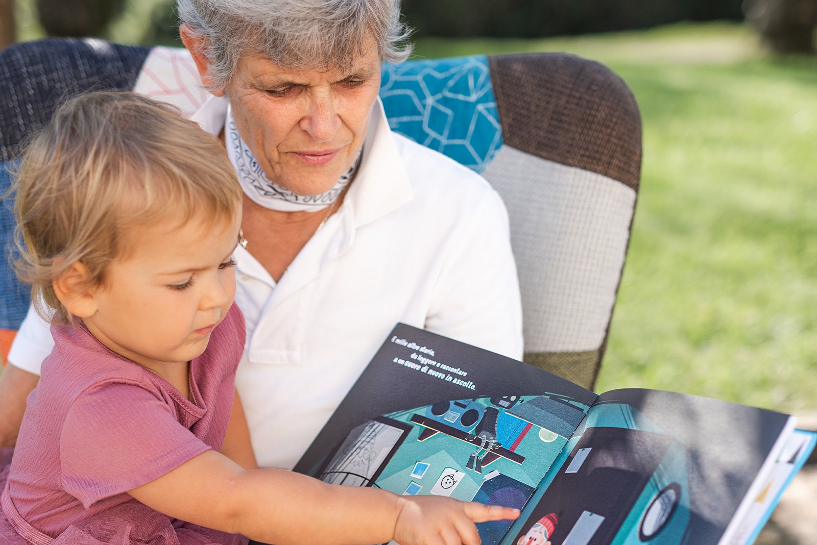 Festa dei nonni: libri e idee regalo per i bambini